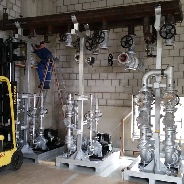 Installation of Pumps and Distribution Pipes